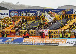 SSV Jahn Regensburg - Dynamo Dresden (28.02.2015) 2-3