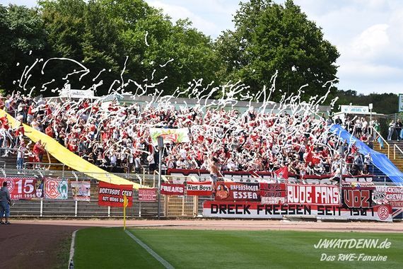 FC Kaan-Marienborn - Rot-Weiss Essen (11.08.2018) 1:4 Bild: <a href="https://www.jawattdenn.de/">Jawattdenn.de</a>