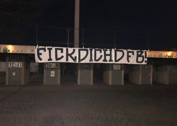 In Wolfsburg aufgehangene Plakate (20.03.2019)