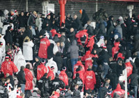 Derby in Warschau: Polonia-Fans im Konflikt
