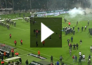 Videos: PAOK-Fans sorgten für Spielabbruch