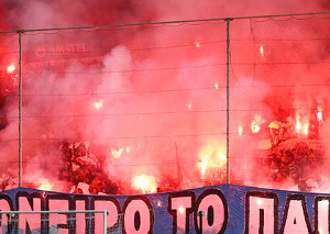 Pyroshow & Choreo der APOEL Ultras