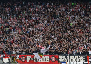 Ajax droht Schwarzmarkthändlern mit Stadionverboten