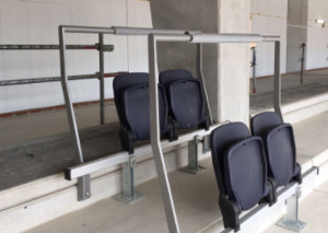 Stehplätze im neuen Stadion von Tottenham installiert