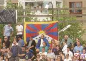 Chinesisches Außenministerium äußert sich zu Tibet-Fahnen