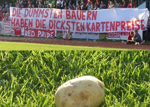 Wie FC Bayern-Fans gestern mit Kartoffeln protestierten